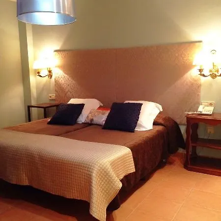 Hotel Patilla Ciudad De 3*